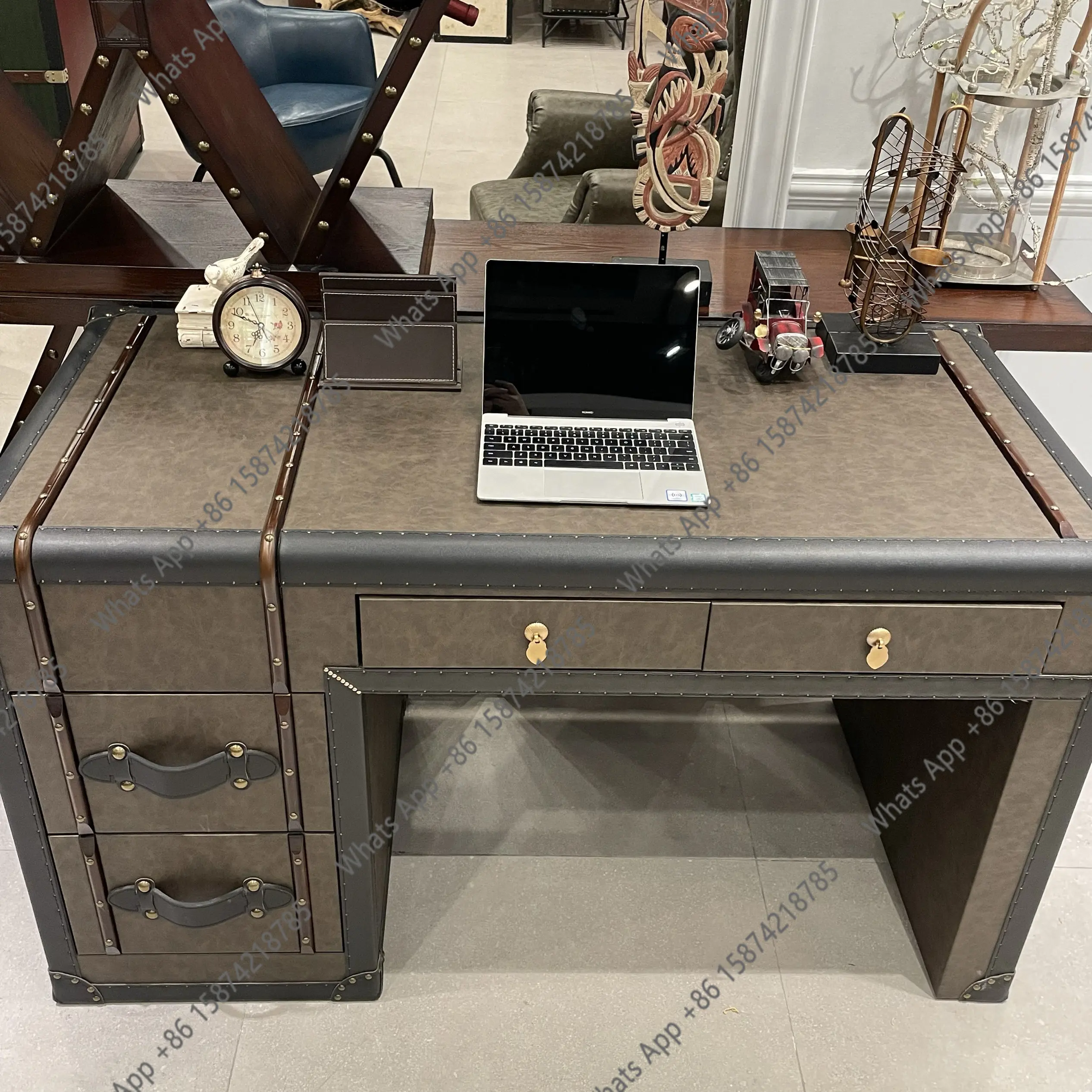 Iu American Retro Tweedehands  - Office Furniture Second Hand recensie en prijs